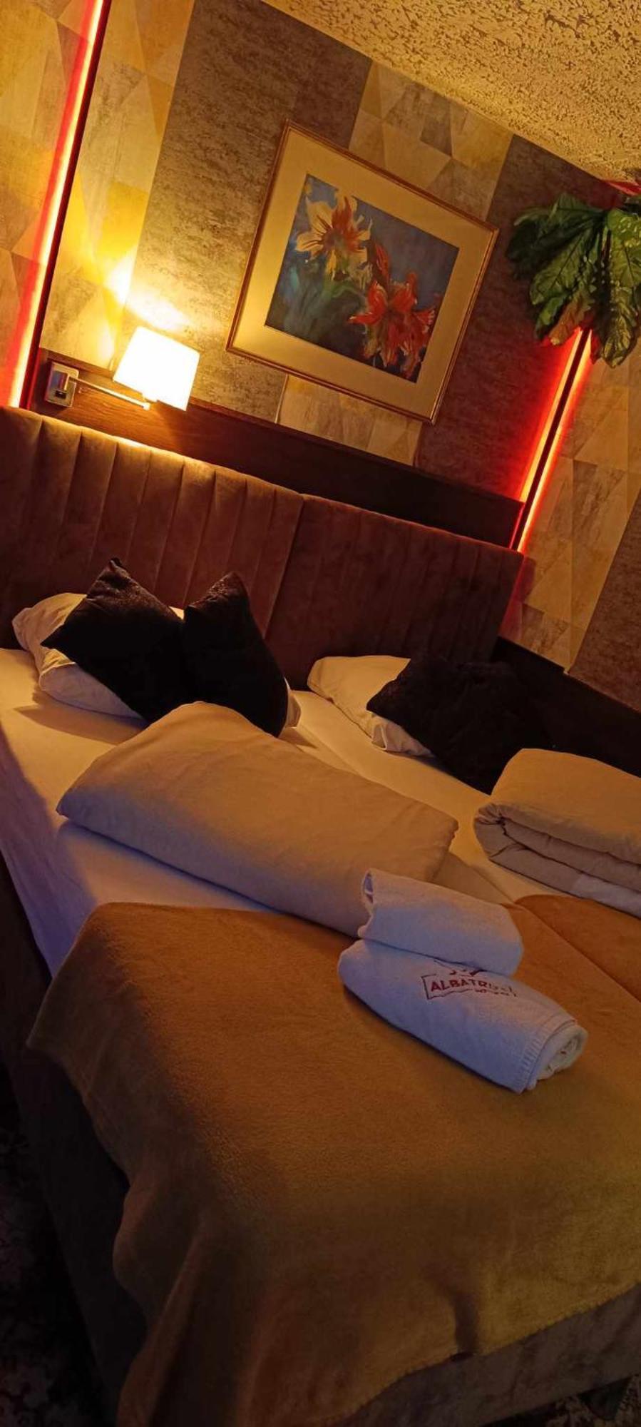 Zajazd Albatros Rzeszow Spa Kültér fotó