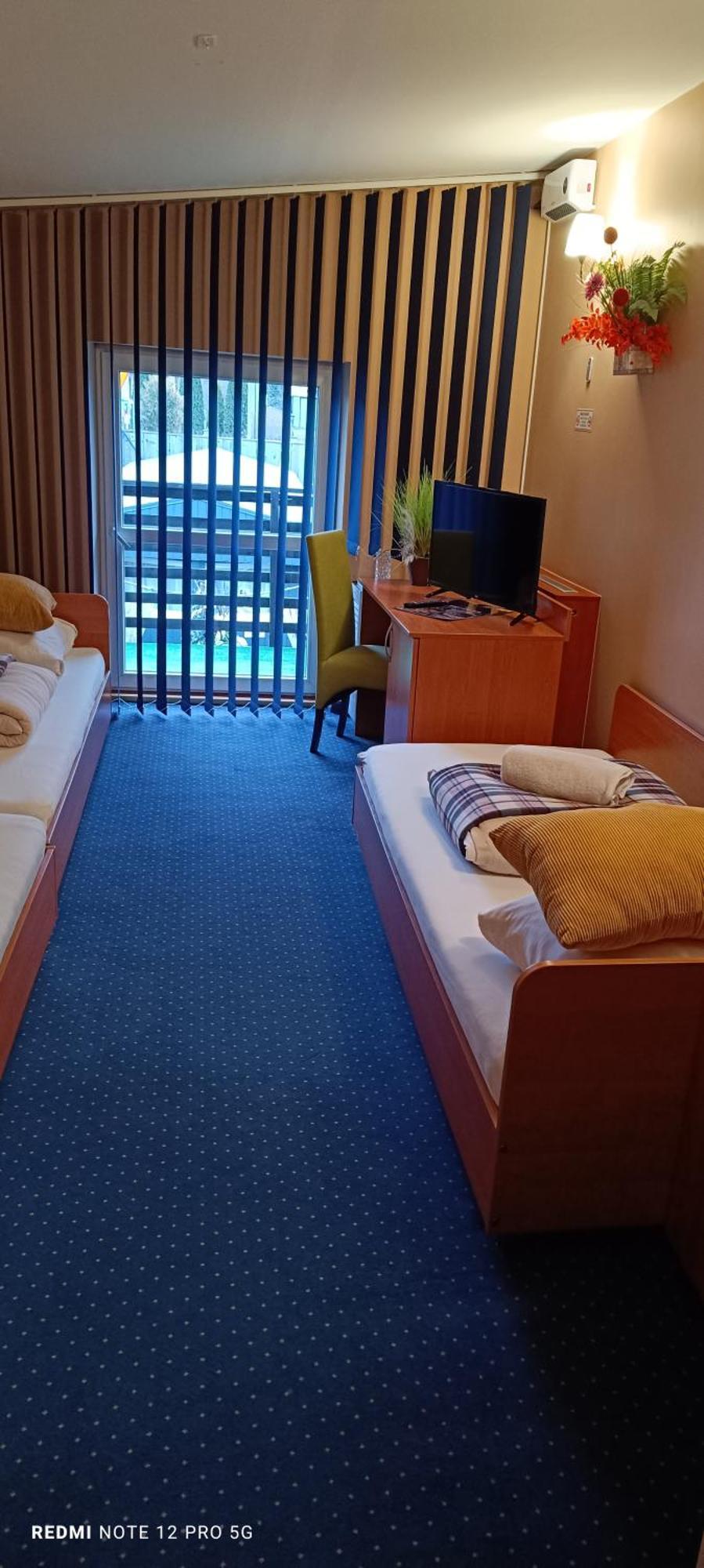 Zajazd Albatros Rzeszow Spa Kültér fotó