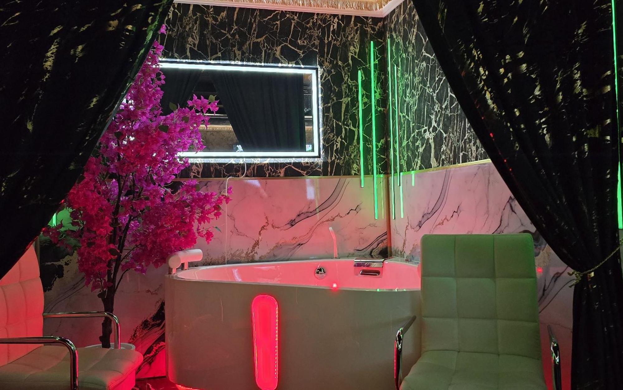 Zajazd Albatros Rzeszow Spa Kültér fotó